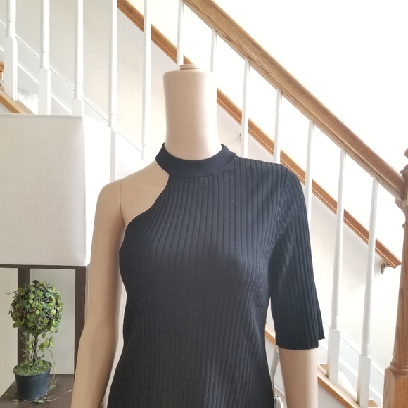 Bar III Sweaters - 💚Bar III One-shoulder Sweater Black Size Large